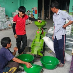 Máy xay xát gạo 3 chức năng UN A3200-C