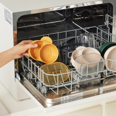 Bộ tô muỗng LocknLock Little Luv Portable Bowl&Spoon cho bé kèm nắp HPP963 - 2 Màu - HAPOS LOF