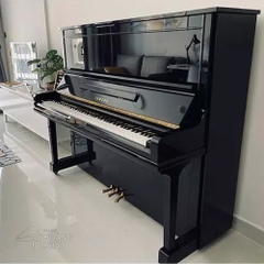 YAMAHA U30A