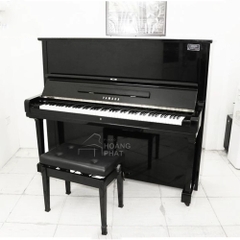 YAMAHA U3F