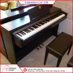 YAMAHA CLP 220