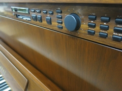 PIANO YAMAHA HQ100wn