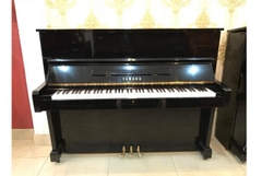 YAMAHA U1E