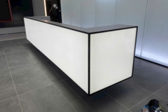 Quầy lễ tân đá xuyên sáng solid surface Korean