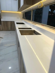 Mặt bếp đá solid surface Himacs
