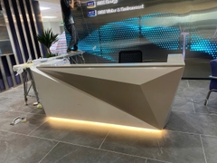 Đá nhân tạo Solid surface ốp quầy lễ tân