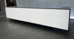 Quầy lễ tân đá xuyên sáng solid surface Korean