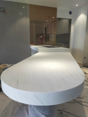 Đá nhân tạo solid surface vân mây ốp bếp