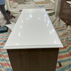 Đá solid surface Himacs LG ốp bàn đảo bếp
