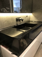 Đá solid surface korean màu đen ốp lavabo liền khối