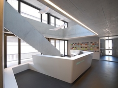 Đá nhân tạo solid surface ốp quầy trưng bày