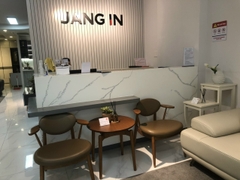 Đá solid surface vân mây ốp Quầy lễ tân