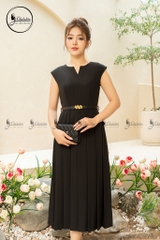Đầm sát nách xếp ly màu đen