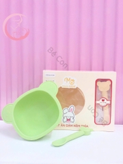 Set bát gấu kèm thìa silicon Mumbebe cho bé ăn dặm có đế hít chống lật