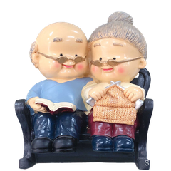 Tượng đá ông bà ngồi ghế