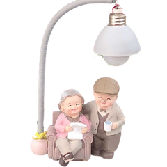 Tượng đá ông bà anh có đèn