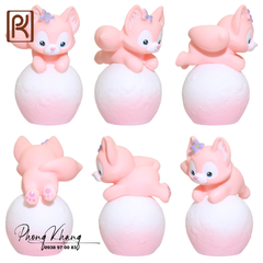 Phụ kiện trang trí bánh kem - mô hình cao cấp hình bé Lina Bell ôm quả cầu