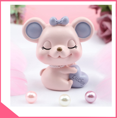 Khuôn silicon 4d làm rau câu chuột gái ôm tim