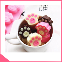 Khuôn silicon bàn chân chó