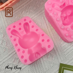 Khuôn silicon thỏ cầm giấy đỏ chữ tài