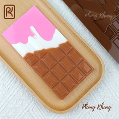 Khuôn ốp hình socola tan chảy