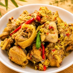 Gà Kho Sả