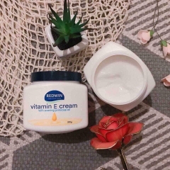 Kem dưỡng nẻ Vitamin E REDWIN Úc 300g
