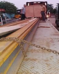 Ray tàu hỏa khu vực vận chuyển gang lỏng