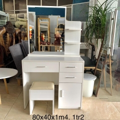 Bàn trang điểm trắng gương chữ nhật
