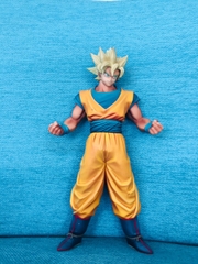 Mô hình nhân vật  Super Saiyan trong phim Bản Viên Ngọc Rồng