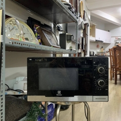 Lò vi sóng Electrolux EMM2318X