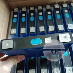 Pin lithium sắt phosphate EVE 32V32Ah50ah lưu trữ ngoài trời