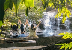 TRUOI LAKE AND HAI VAN PASS SCENIC DAY TOUR