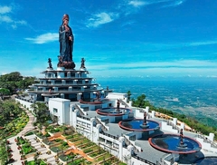 CAO DAI TEMPLE AND BLACK LADY MOUNTAIN DAY TOUR
