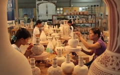BAT TRANG POTTERY WORKSHOP HALF-DAY TOUR