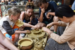 BAT TRANG POTTERY WORKSHOP HALF-DAY TOUR