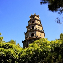 IMPERIAL HUE AND HAI VAN PASS FULL-DAY TOUR