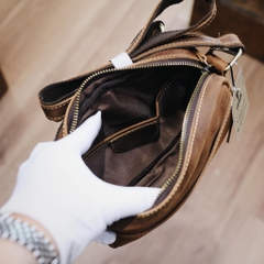 Túi đeo chéo dáng ngang nhỏ gọn