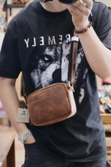 Túi đeo chéo dáng ngang nhỏ gọn