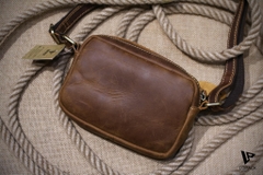 Túi đeo chéo dáng ngang nhỏ gọn