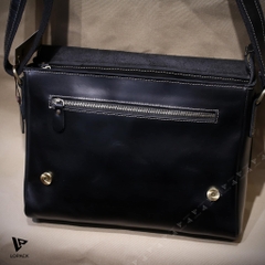 Túi đeo chéo dáng ngang