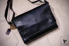 Túi đeo chéo dáng ngang