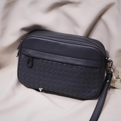 Clutch kiêm túi đeo chéo da đan