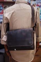 Túi đeo chéo dáng ngang