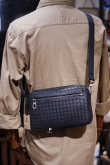 Clutch kiêm túi đeo chéo da đan