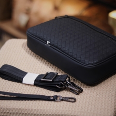 Clutch kiêm túi đeo chéo da đan