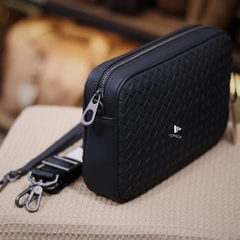 Clutch kiêm túi đeo chéo da đan