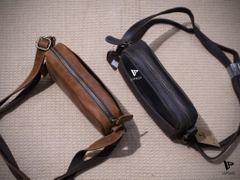 Túi đeo chéo dáng ngang nhỏ gọn