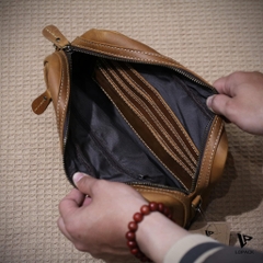 Clutch kiêm túi đeo chéo dáng ngang