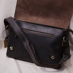 Túi đeo chéo dáng ngang